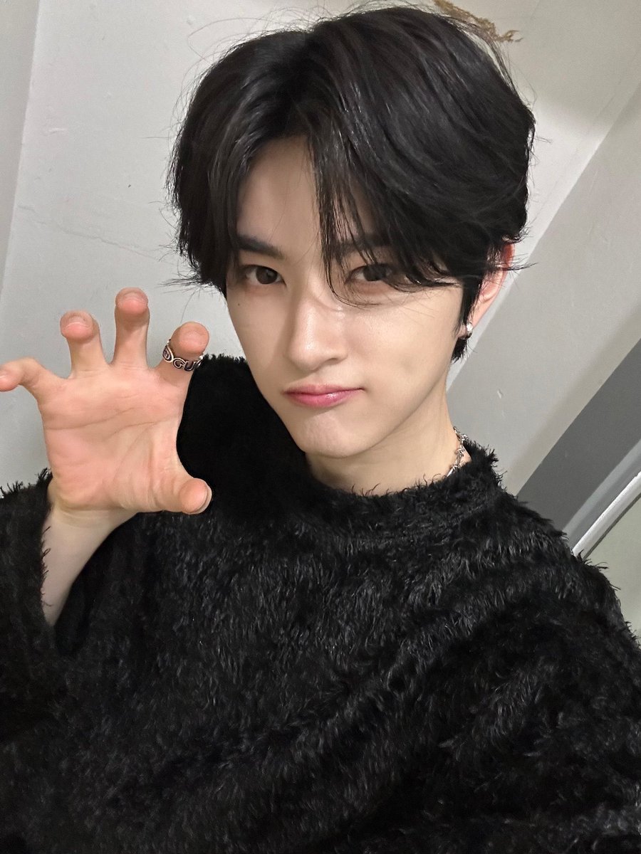 lee_stigma's tweet photo. LEO〜〜〜〜♡ '' https://t.co/1Z0gWz8dmq