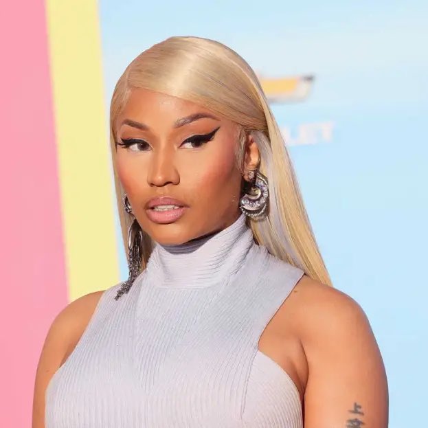 TeamDreamville's tweet photo. Nicki Minaj “couldn’t stop crying” after she heard J. Cole’s verse on “Let Me Calm Down” for the first time 🥲 https://t.co/PSButEyxK9