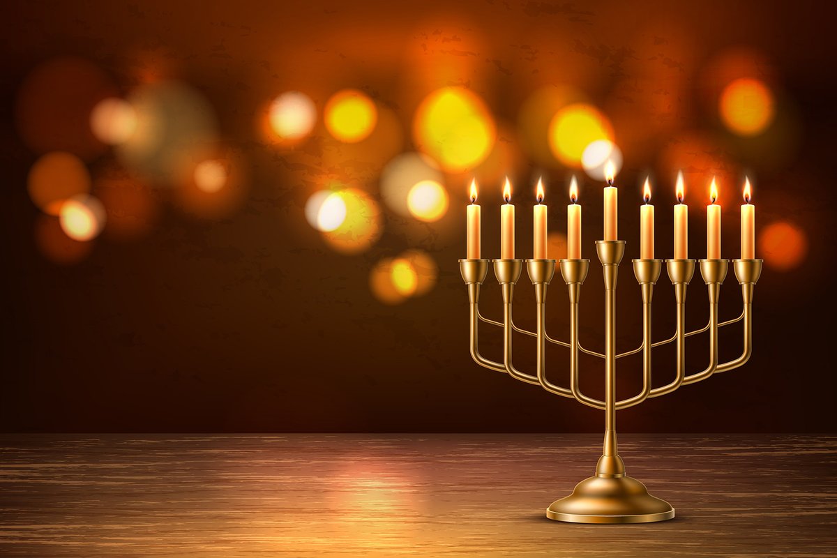 Baker_Comm's tweet photo. HAPPY HANUKKAH! “Chag urim sameach” or “Happy Festival of Lights". Wishing your family peace and light this holiday season. https://t.co/Ziq9PprcRh