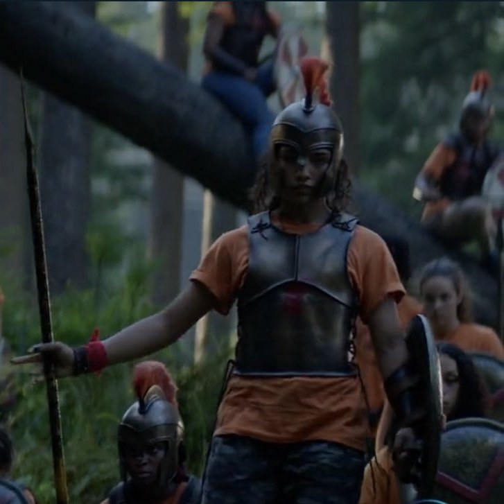 PJOinteractions's tweet image. momento Percy sendo Percy:

Percy se tornando o senhor supremo do banheiro ou Percy mandando a cabeça da Medusa com um recadinho pros deuses

(não saiu imagem da cena do banheiro então botei a clarisse)