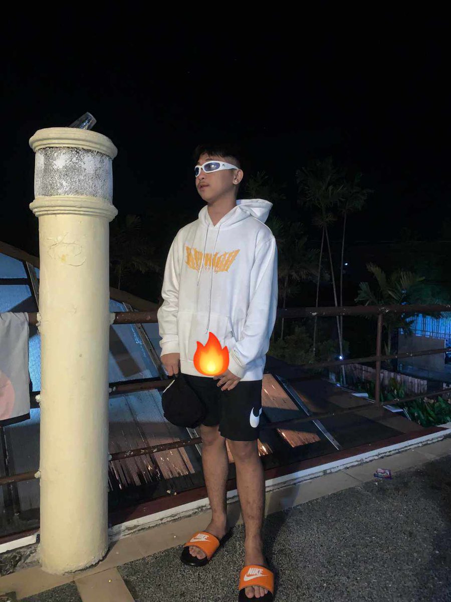 tawshit2's tweet photo. 🤭 https://t.co/nzzdPBohq8