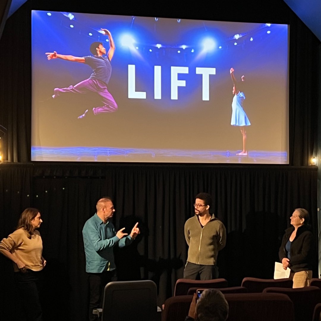 LIFTDocumentary's tweet photo. ✨ #Flashback to the LIFT screening at the famous Roxy Theater in San Francisco on Nov 18th, with hosts &amp; EP Bonni Cohen &amp; Lisa Kleiner Chanoff! Q&amp;A panelists included director David Petersen, @beaufort9films, producer Mary Recine  &amp; @NYTBallet director Steven Melendez 🌟#LIFTDoc https://t.co/mEEN3eoF0D
