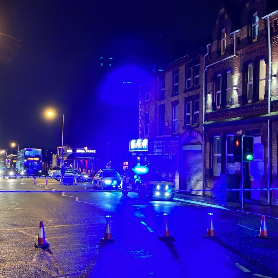 🚨 BREAKING NEWS

Smithdown Road closed due to police incident

Buses and cars are unable to travel down the road

bit.ly/4a8FZzv