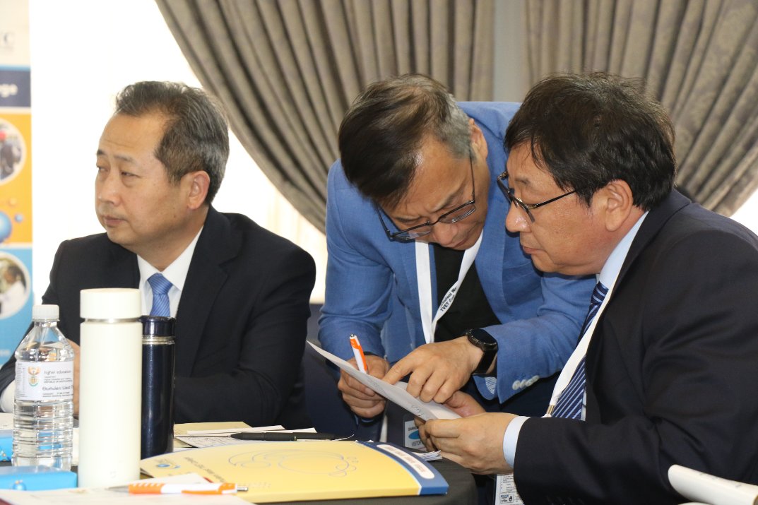 Ekurhuleni West TVET College tweet media