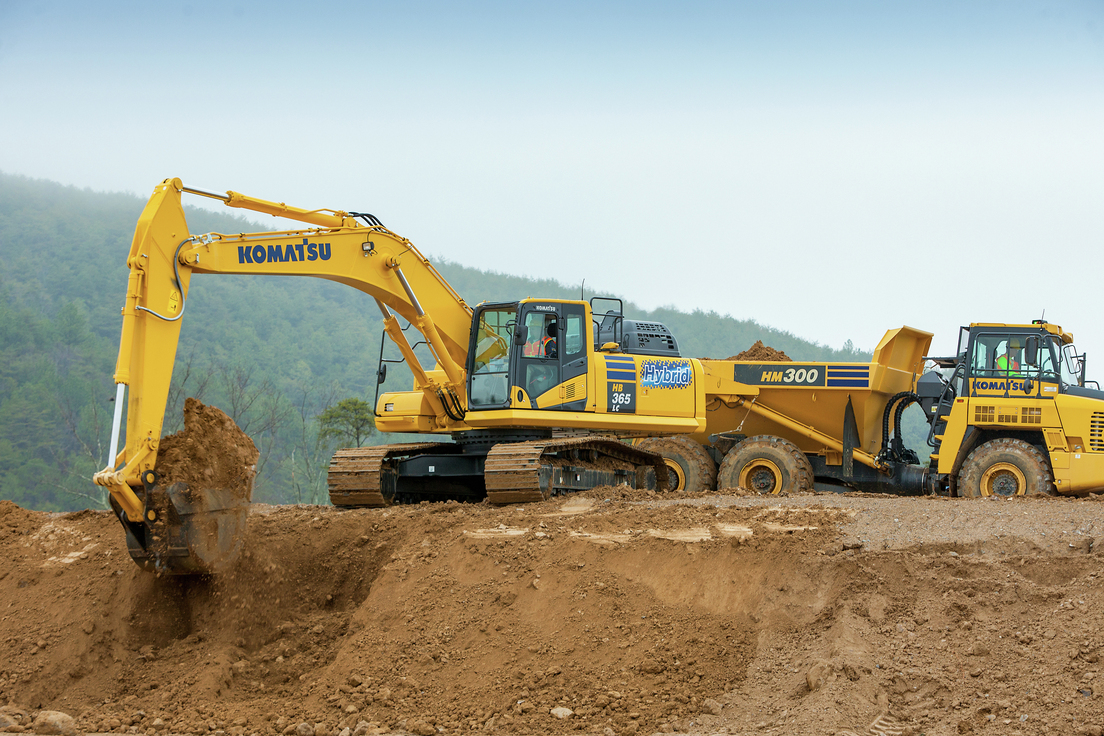 The construction industry has seen movement in its commitment to carbon emission reduction, including an increase in sales of hybrid machines. Learn how hybrid excavators can help achieve carbon reduction goals without sacrificing productivity: bit.ly/3R6YV9e