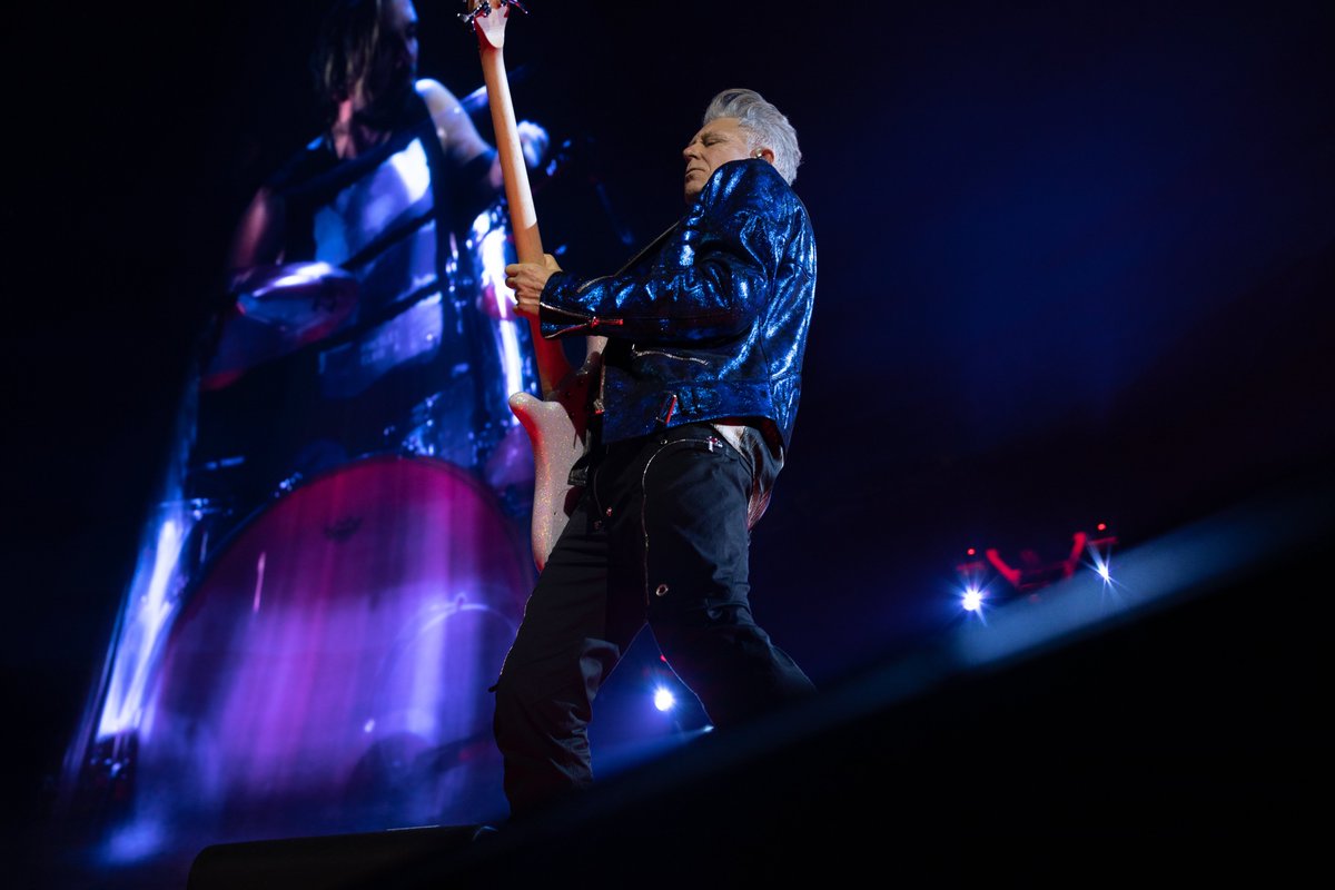 U2 tweet media