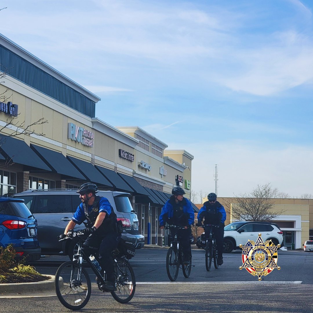 firstsheriff's tweet photo. SMCSO Community Oriented Policing Unit (COPs) is out and about today on bike patrol. Be sure to say hello to Corporal Daniel Holdsworth, DFC Bianca Salas, or DFC Alexander Wynnyk if you see them.
#FirstSheriff #SMCSO #COPs #CommunityPolicing #CommunityEngagement https://t.co/loHXTZ4bNQ