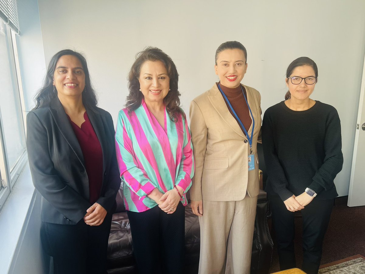 #Nepal has the potential for aligning with #FeministForeignPolicy 
Standing proud with the dynamic women at the helm of the Permanent Mission in NY @NepalUNNY