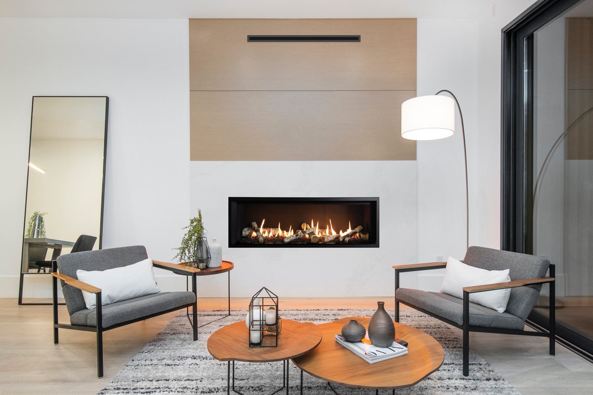 StoreFireplace's tweet photo. Keeping the planet healthy doesn’t mean saying goodbye to natural gas🌎 
Zone heating with a gas fireplace not only cuts expenses but also supports a more eco-friendly approach by consuming 25% less energy compared to conventional warm air systems🔥https://t.co/O1os2xInED https://t.co/VHviVhxhCR