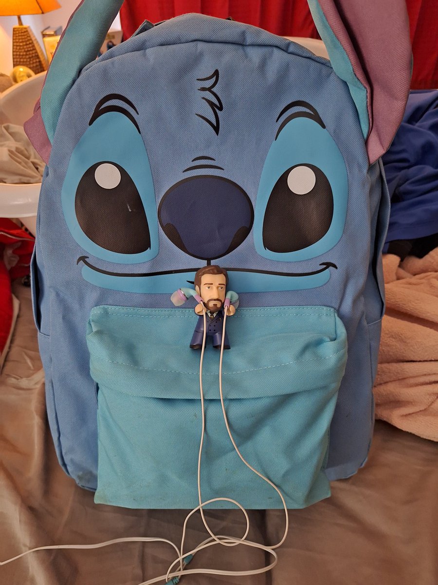 AlliCat028's tweet image. Chilton says &quot;hey I don&apos;t think these earbuds are going to work. Do you have anything smaller?&quot; Stitch, Chilton, and I are almost ready for Philly and NYC. #RaúlEsparza #MetOpera #GirlTrip #Wicked #Pippin