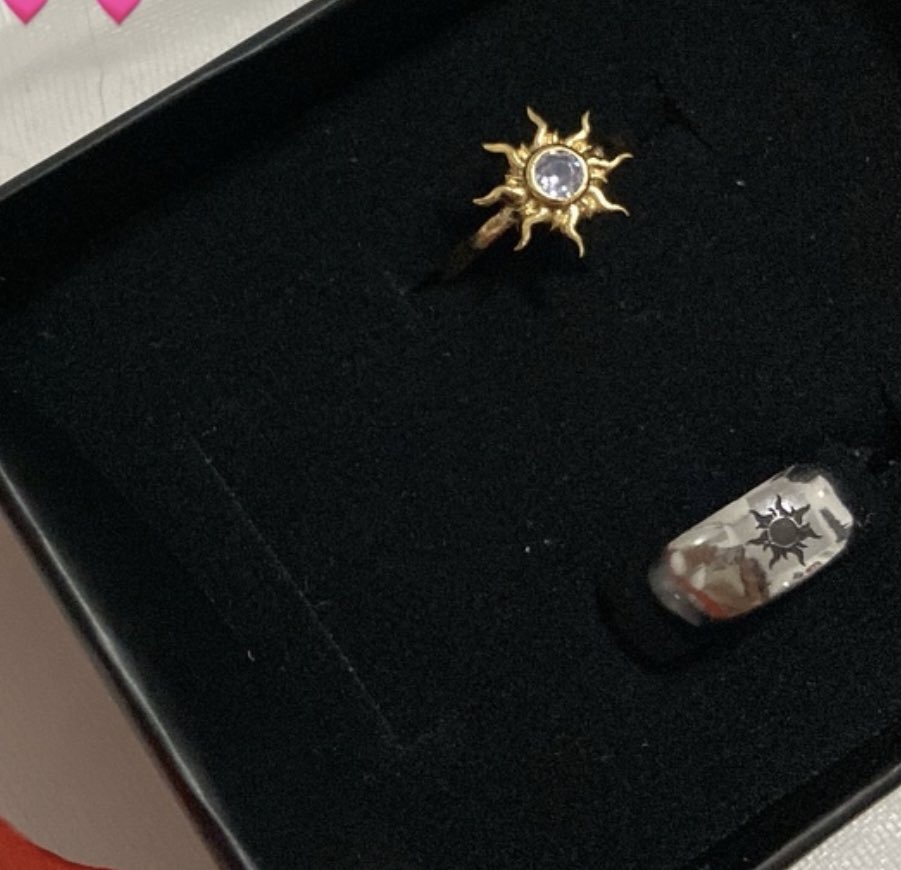 altmainaa's tweet photo. estoy casada 😭😭🥳🎉🎉 https://t.co/TUitsyJZPJ