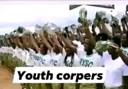 chiroMARna's tweet photo. 4 different people that think there already make it in life 
Oh my 🌽 🌲 

Rip Matthew Shallipopi Kizz Daniel Chioma Enugu Dangote Climate Baddie Dangote Refinery Wike Fireboy Kevin De Bruyne Manager of the Month Nicki Chiamaka #Shiloh2023 Ozil #Phyna Work of Art Nkunku NIBSS https://t.co/TYyxakEYka