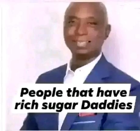chiroMARna's tweet photo. 4 different people that think there already make it in life 
Oh my 🌽 🌲 

Rip Matthew Shallipopi Kizz Daniel Chioma Enugu Dangote Climate Baddie Dangote Refinery Wike Fireboy Kevin De Bruyne Manager of the Month Nicki Chiamaka #Shiloh2023 Ozil #Phyna Work of Art Nkunku NIBSS https://t.co/TYyxakEYka