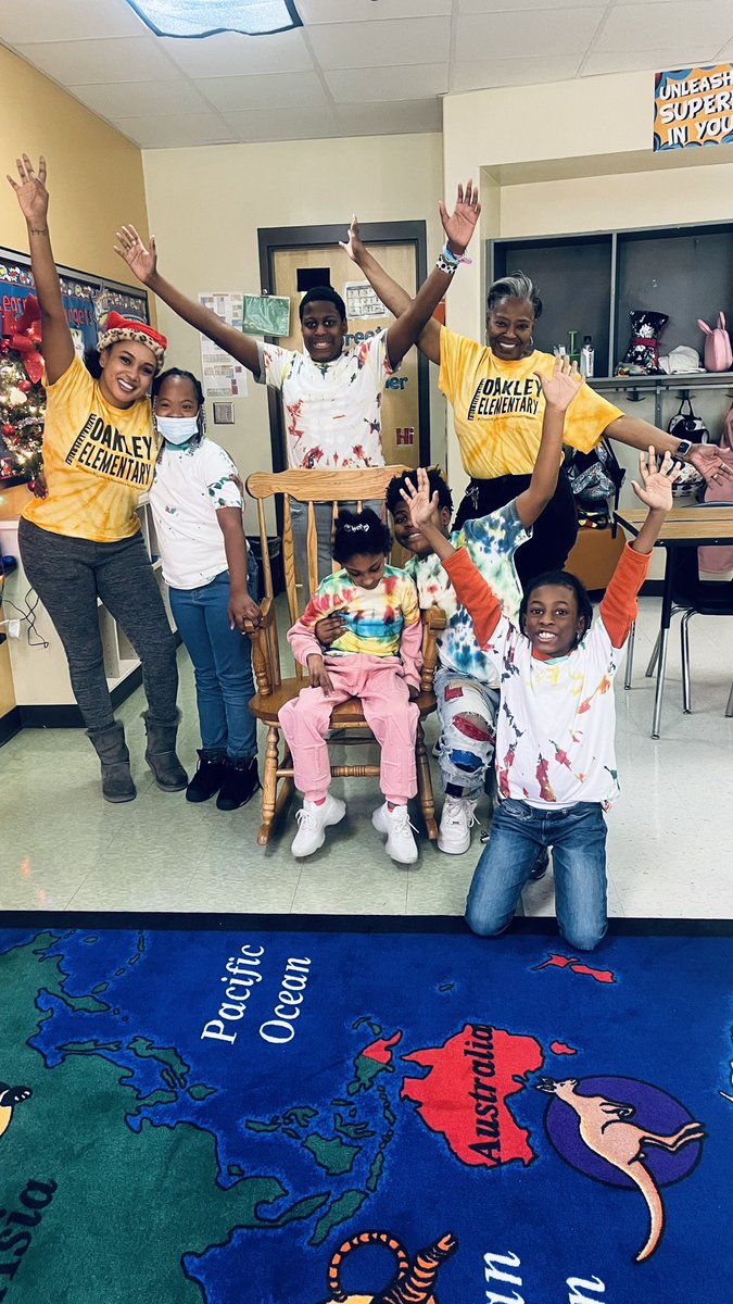 NicoleTFulton's tweet photo. Day 5 of inclusion week was a success ! We had a great time unveiling our shirts and talking about how our difference create a beautiful mosaic!!out difference makes us beautiful and we are proud  about it !!!!!@FCS_SEC @OakleyTigers #SEC_ISW23 https://t.co/pljV8buedG
