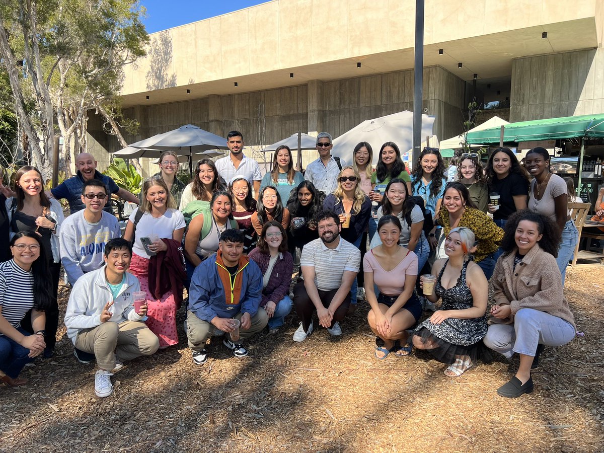 Consuelo Sauceda (@consweesweee) on Twitter photo Super behind on sharing the awesome events that have happened in the last weeks like this one!! We celebrated Día de Los Muertos last month led by our <a href="/UCSDBMS/">UCSD Biomed Sciences PhD Program</a> Diversity Committee and supported by our Faculty! 🥹 Thank you <a href="/theChuLab/">Dr. Hiutung Chu 朱曉彤 @chulab.bsky.social</a> for providing Art of Espresso! 🫶🏽 Super behind on sharing the awesome events that have happened in the last weeks like this one!! We celebrated Día de Los Muertos last month led by our <a href="/UCSDBMS/">UCSD Biomed Sciences PhD Program</a> Diversity Committee and supported by our Faculty! 🥹 Thank you <a href="/theChuLab/">Dr. Hiutung Chu 朱曉彤 @chulab.bsky.social</a> for providing Art of Espresso! 🫶🏽