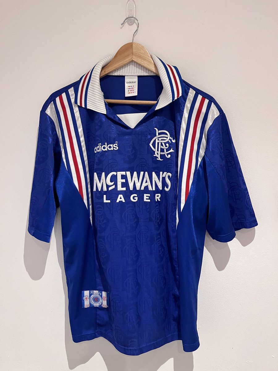 🔴⚪️🔵 For Sale 🔴⚪️🔵

1987 home top 
1990 away top 
1997 home top 

All are size large and in excellent condition 😁

Message me if interested and I appreciate any RT’s 🫡
