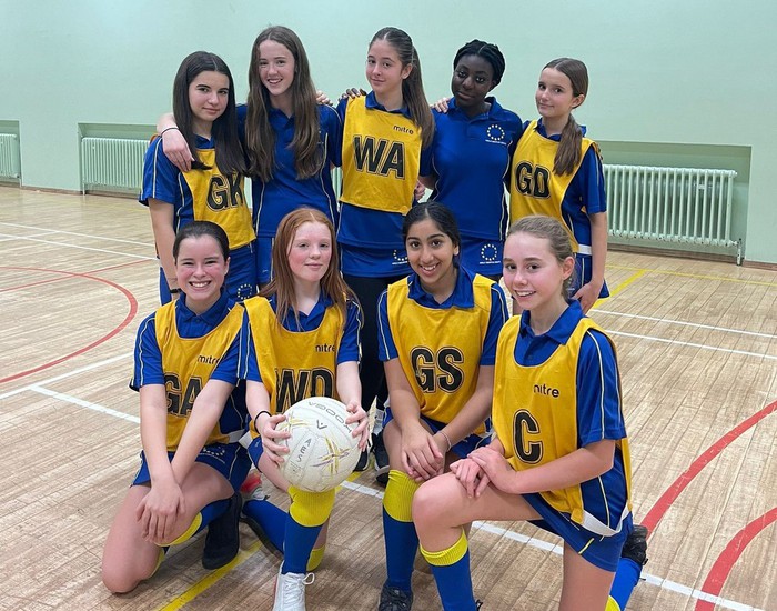 angloeuropean73's tweet photo. πThe Year 8 girls' netball team continued their winning streak by scoring 21 goals in their recent game. The girls displayed excellent team work and there were some great interceptions! Player of the match was Beth.π
#AngloFamily #AngloPE #Year8 #NetballStars #PlayerOfTheMatch https://t.co/tVbTeW1RqN