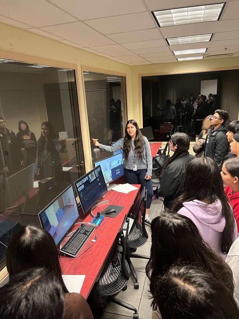 A fun Friday at <a href="/healthcarehf/">Healthcare Human Factors</a> for students from Mayfield SS. The HHF team welcomed students into their #research space and shared the fascinating work they do. ⚙️ 💡