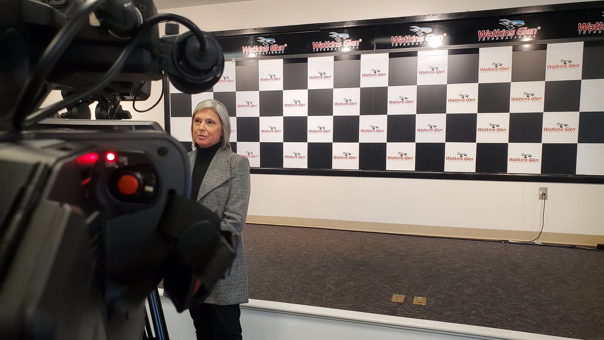18SportsAndy's tweet photo. Welcome the new president of @wgi, Dawn Burlew. The @HhdsSchools grad will we start right after the new year. First female president ever at the track. More tonight at 6! @NASCAR #Nascar75 https://t.co/eIpCILLClo