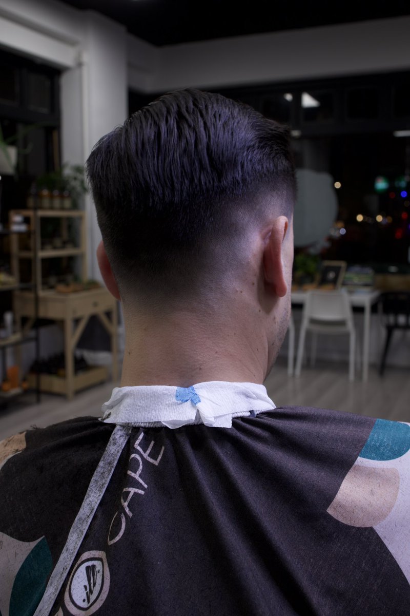 Barber_MauriceF's tweet image. Loving these fresh cuts 
#freshcuts  #freshfades #combover #barber #amsterdam