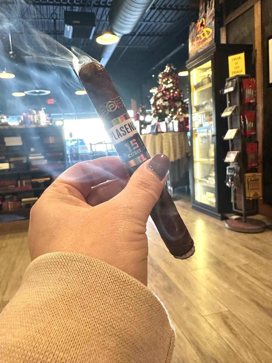 Finally getting a chance to smoke the highly anticipated @PlasenciaCigars Cosecha 151! This full-bodied Honduran Puro is now available at Spartan Cigar Lounge, Elkton! @CigarRecon it’s available in a Corona Gorda!!!!!