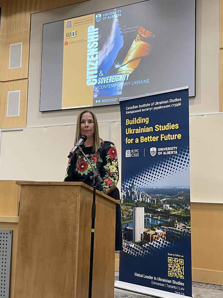 CanadianInstit3's tweet photo. Last night the Citizenship and Sovereignty in Contemporary Ukraine International Symposium hosted its keynote address from Dr. @OxanaShevel Shevel of @TuftsUniversity: "Citizenship Politics, State and Nation-Building in Ukraine."
#UkrainianStudies #YEG #UAlberta #CIUS https://t.co/6P7fKv4fqY