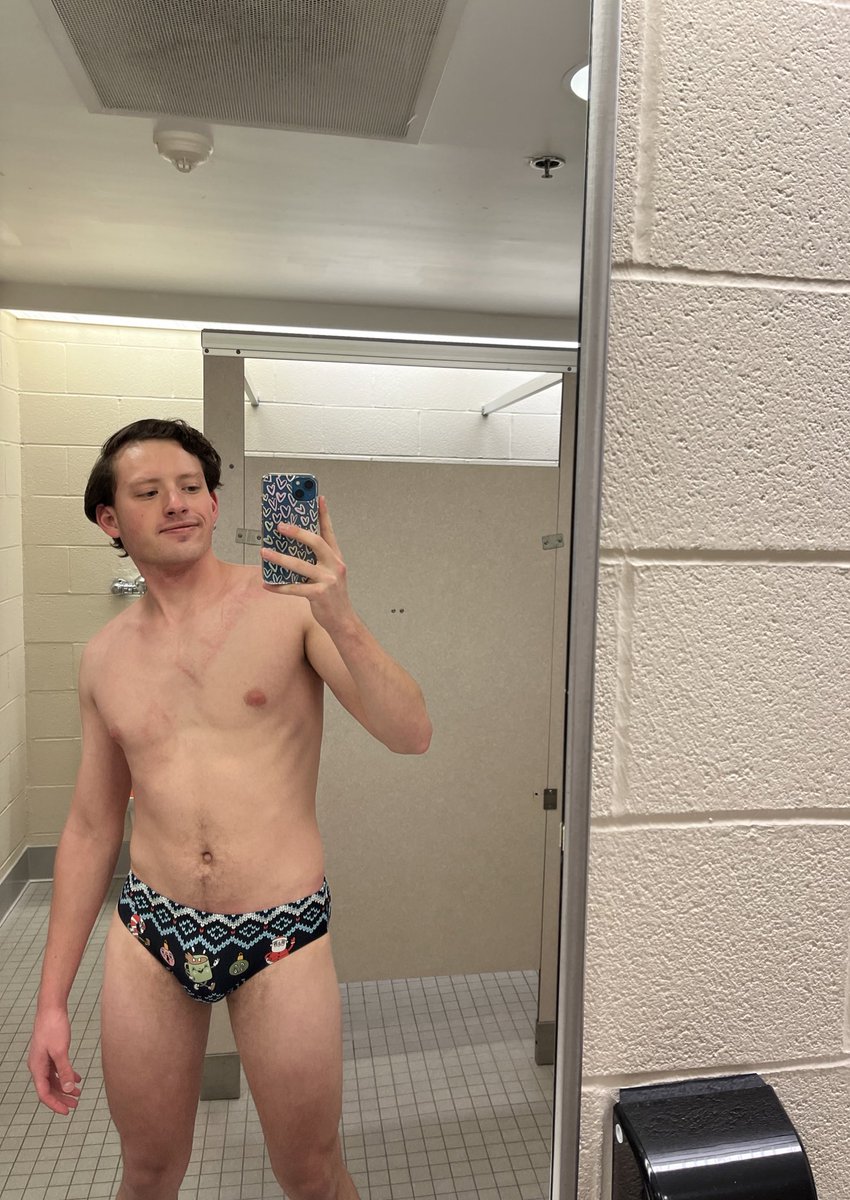 LoganCproducts's tweet photo. Thanks for all the love on the Christmas Speedo try on Video ❤️💚
-
#speedo #christmas2023 #logancproducts #youtube https://t.co/rfBuKfk5Yb
