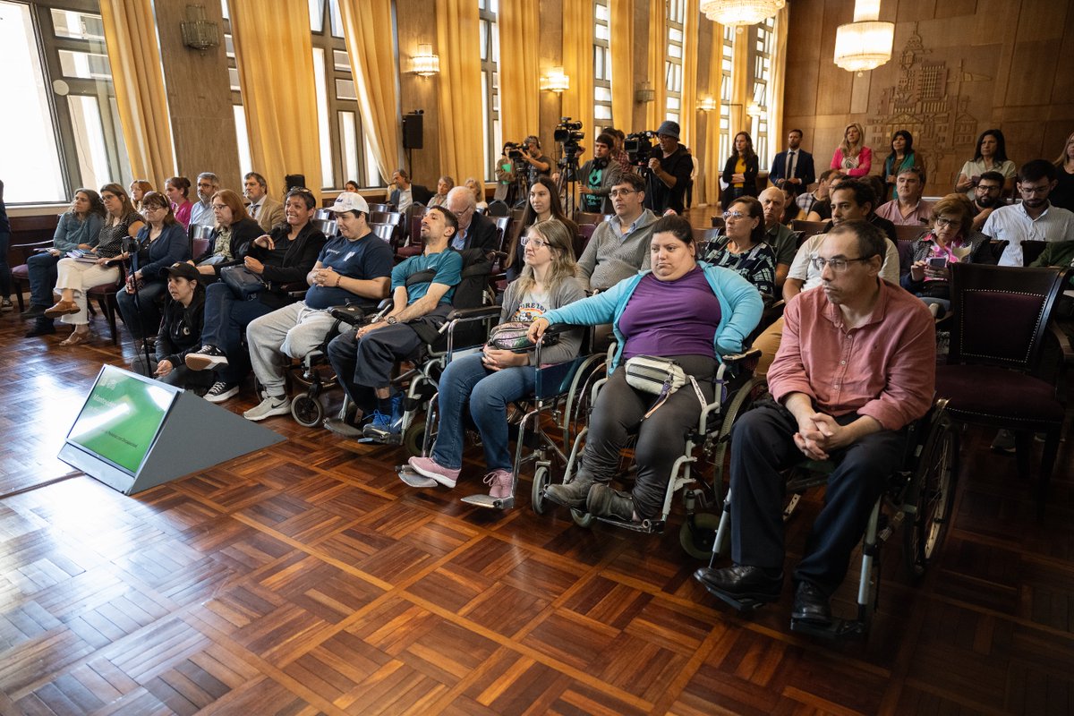 Intendencia de MVD tweet media