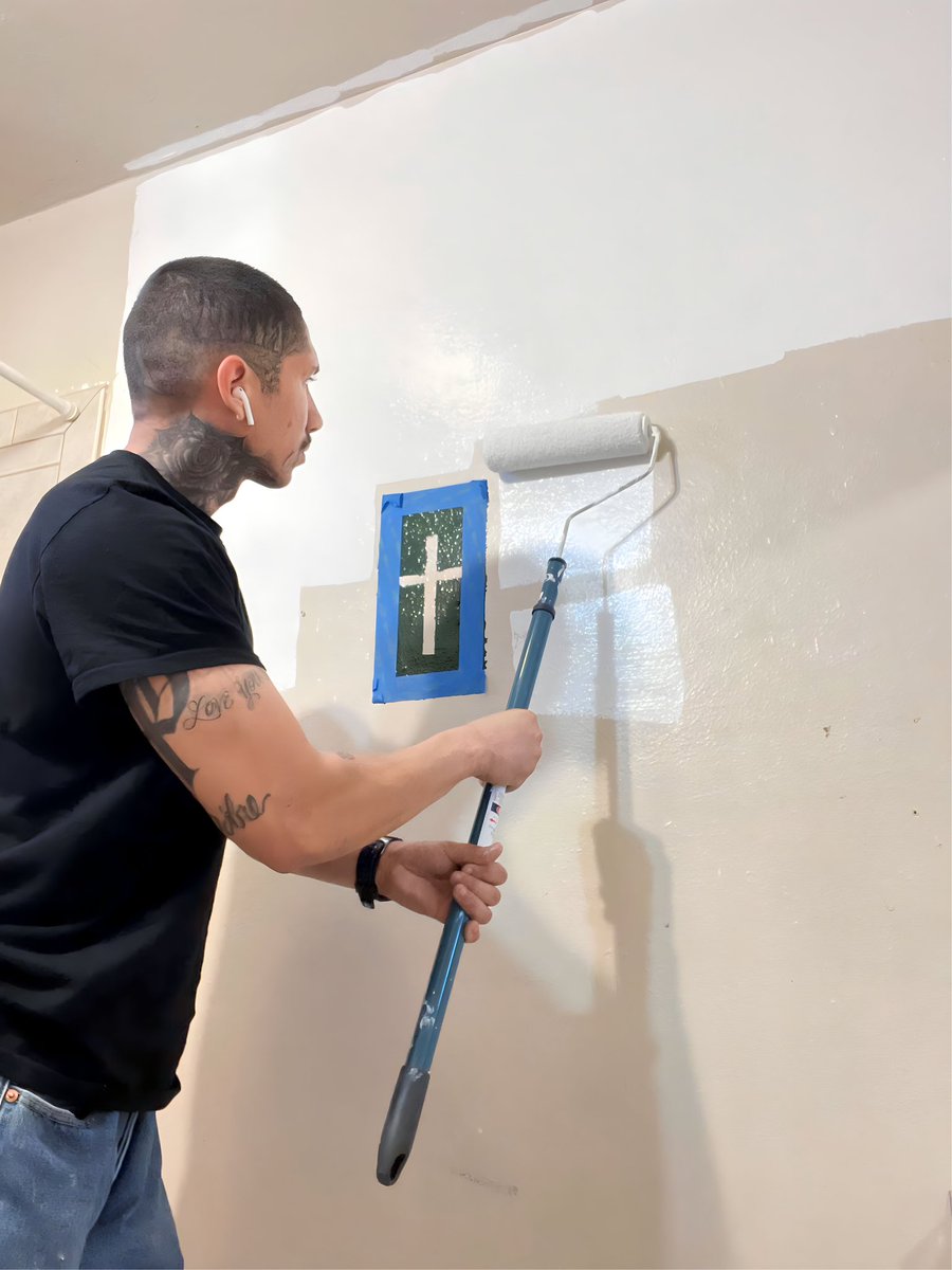 moses_cuevas's tweet photo. โFAITH AS SMALL AS MUSTARD SEED, CAN MOVE MOUNTAINSโ๐ฏ #holybible #faith #matthew17 #painting #trabajo #painter #therapy #grateful #work #construction #paintingoftheday #peace #jesuschrist #holyspirit #healthylifestyle #sober #holybible #repent #stayhumble #allglorytoGod https://t.co/RPQLMyMUM4
