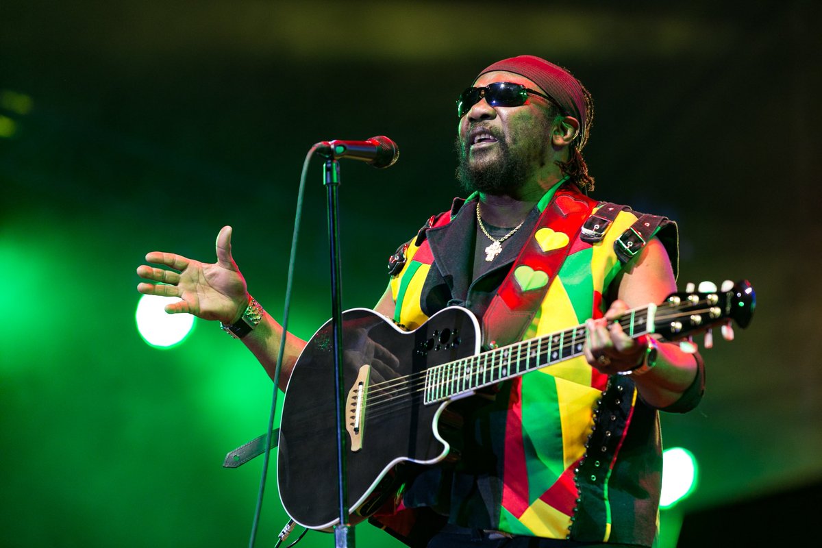 Remembering the legend Toots Hibbert on his birthday 🙏🏾🎸 #happyearthstrong @tootsmaytals ‌ 📸 @royalvisionlive