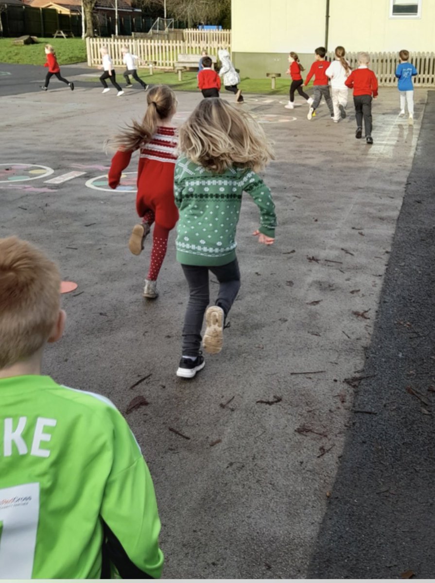 Accprimary's tweet photo. Staff and pupils enjoyed taking part in the Santa Dash this morning. A great way to start our festive day.
#santasmiles #SGSantaDash
@MeltonBelvoir and @YourSchoolGames #ACCPE https://t.co/ioYmPiYAZ0