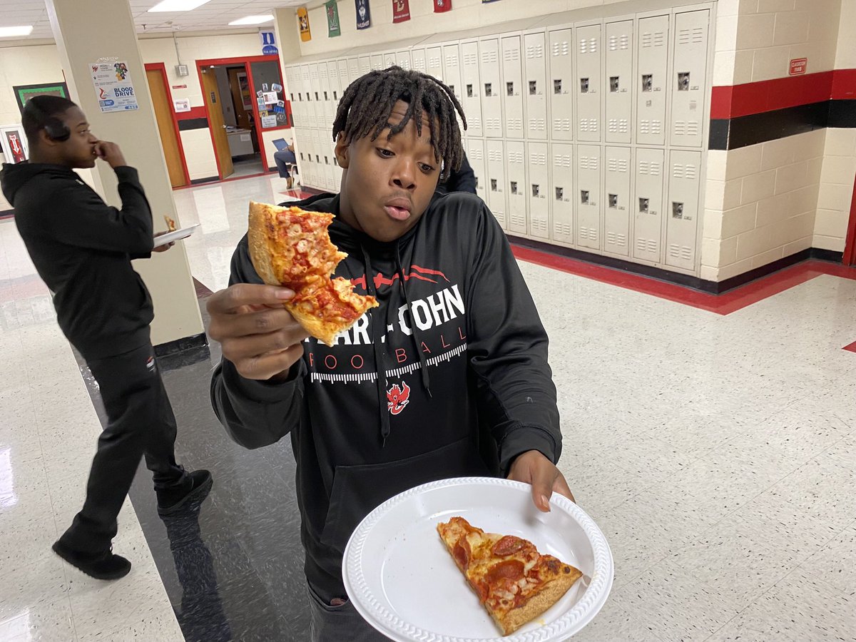 PearlCohnHS's tweet photo. Thank you to @JonesPaideia for providing @PapaJohns for lunch for our State Championship team, coaches, cheerleaders and band! Our faces are filled with smiles and hearts with gratitude! It’s always a great day to be a part of the #PCcluster! @MiriamHarring14 @drtesiadwilson https://t.co/EWVn8OM3Tz