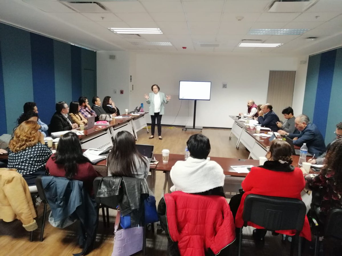 SubdireccionC's tweet photo. En el Marco de la Estrategia Nacional de Formación Continua 2023 la Subdirección de Formación Continua participa en reuniones de acompañamiento de MEJOREDU para el diseño de los Programas de Formación Continua para Docentes y Directivos en Servicio 2023-2029. https://t.co/NNjyWGwlEF