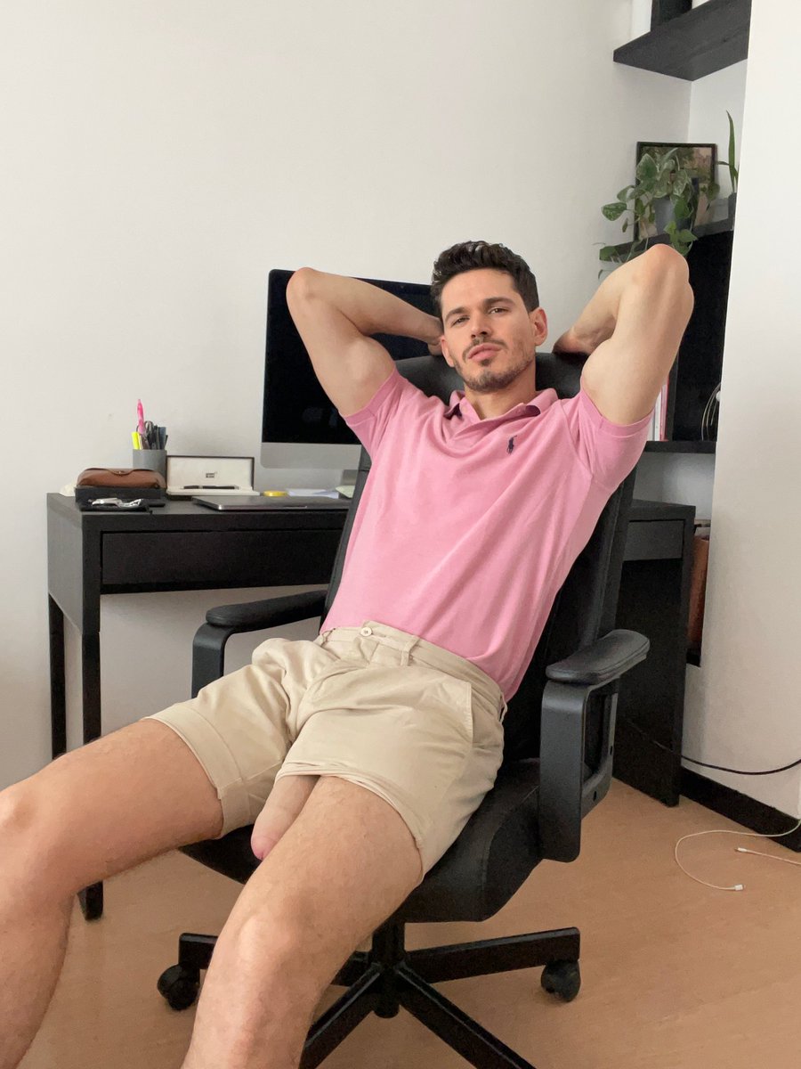 RT when you notice it👀❤️
onlyfans.com/marcrose