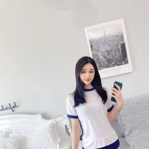 TracyYule2's tweet photo. 10号妹妹：鞍山铁东区东风街附近
车票：5张/次，7张/两次,13张/夜，小利子，165以上身高，小嘴唇性感，成熟御姐类型。又有些可爱。皮肤白，人照8分像，照片肯定美颜过，她也会做蛮多服务的。该有都做，温柔��位。喜欢她身材是前凸后翘，单纯卸货可以 
妹妹联系方式看置顶推文 # https://t.co/EzHQKEfWST