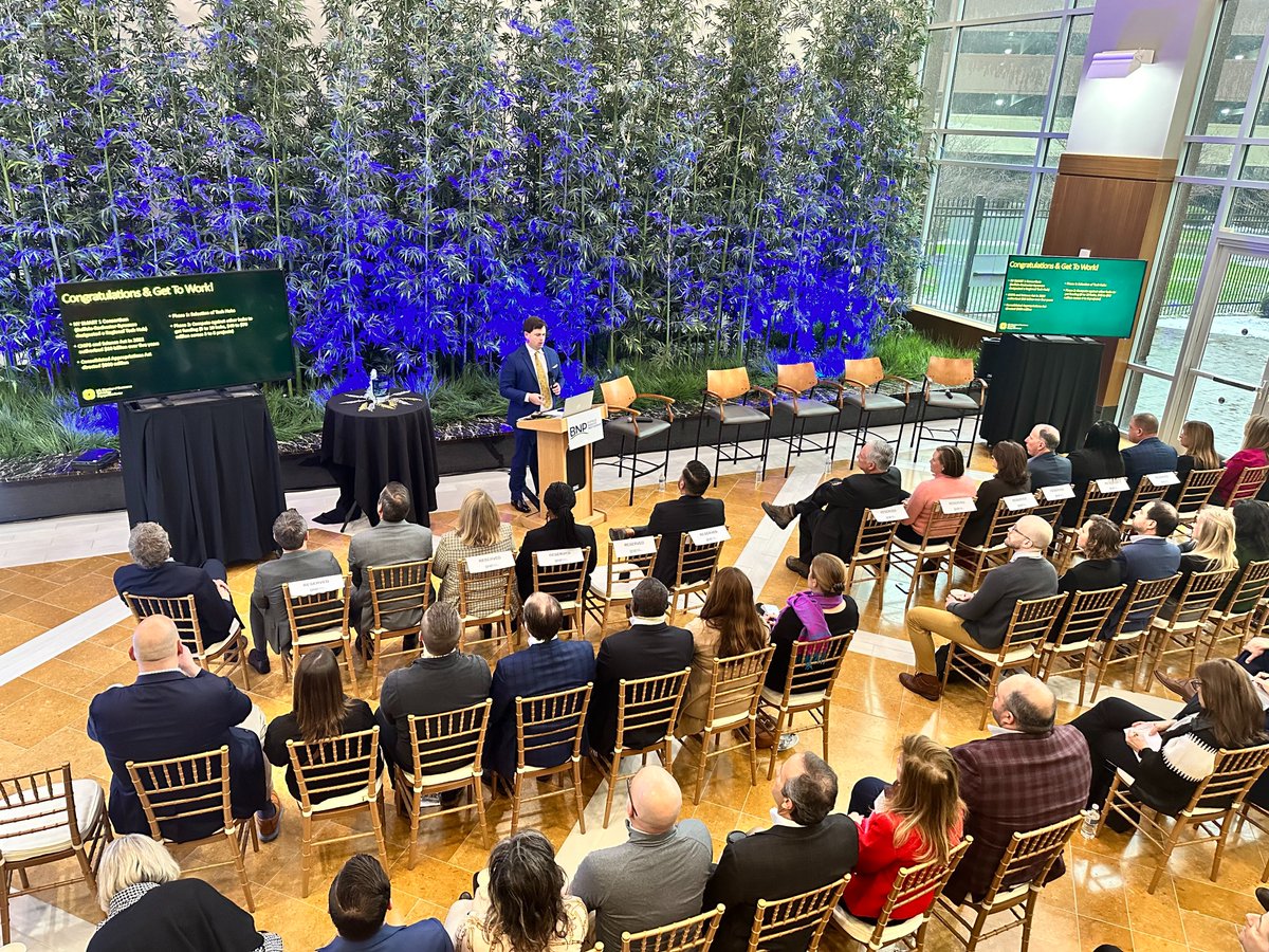 BNPartnership's tweet image. We were honored to present the 2023 Industry Leader Award to John Persons. Throughout his career with @TopsMarkets, John has exemplified industry leadership &amp;amp; is a dedicated steward of the entire Buffalo Niagara community. Learn more: ow.ly/YxCn50QgV0Q