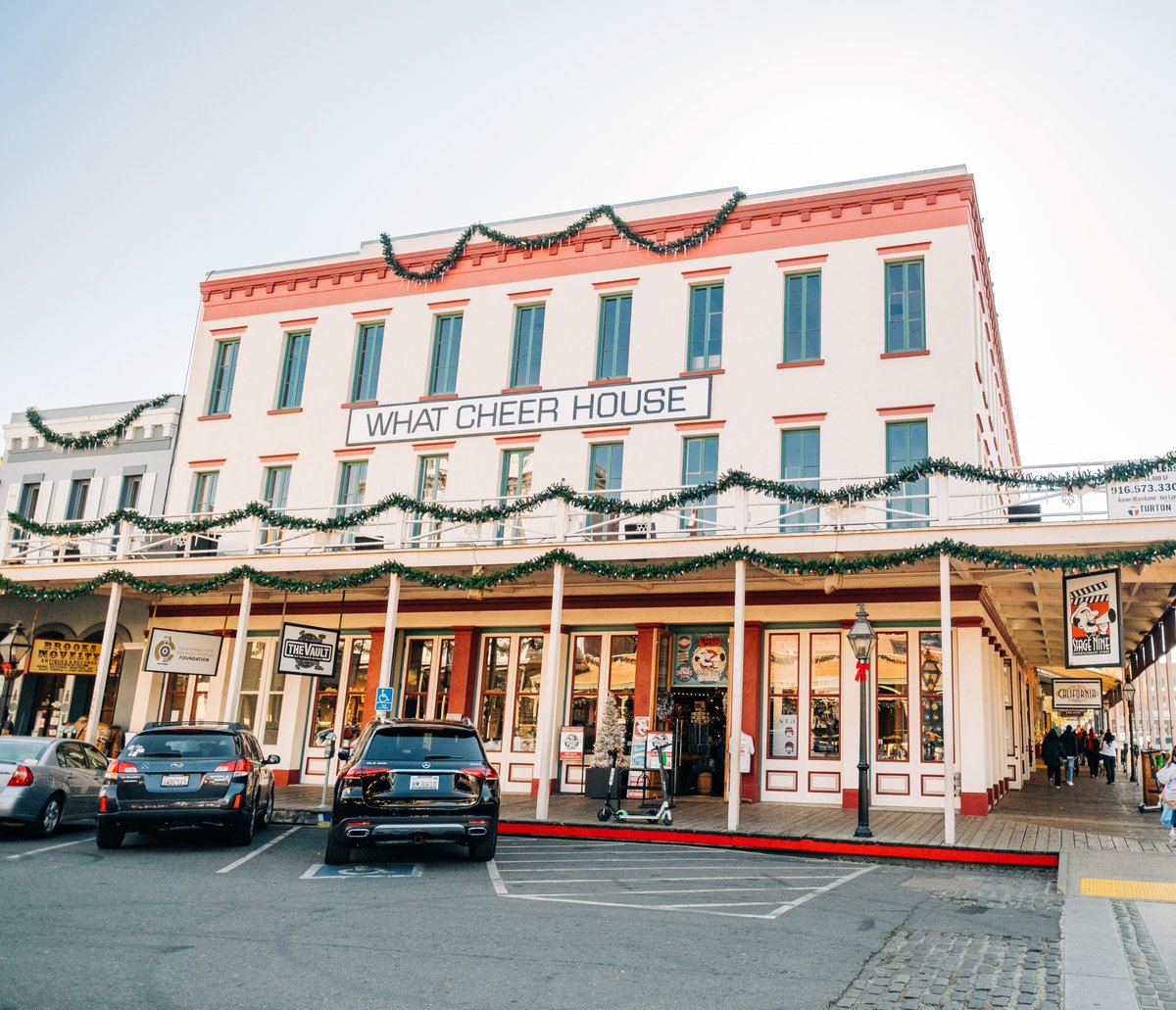 VisitSacramento's tweet photo. Let's make this December one to remember, #HereInSac! 🥳🎄

@Sacramento365 has rounded up some of the many holiday events happening throughout the 916 this month. Grab your merriest friends and find all the ways you can get festive 🔗 https://t.co/kFloLzSuqi https://t.co/oCXjSaKVuJ