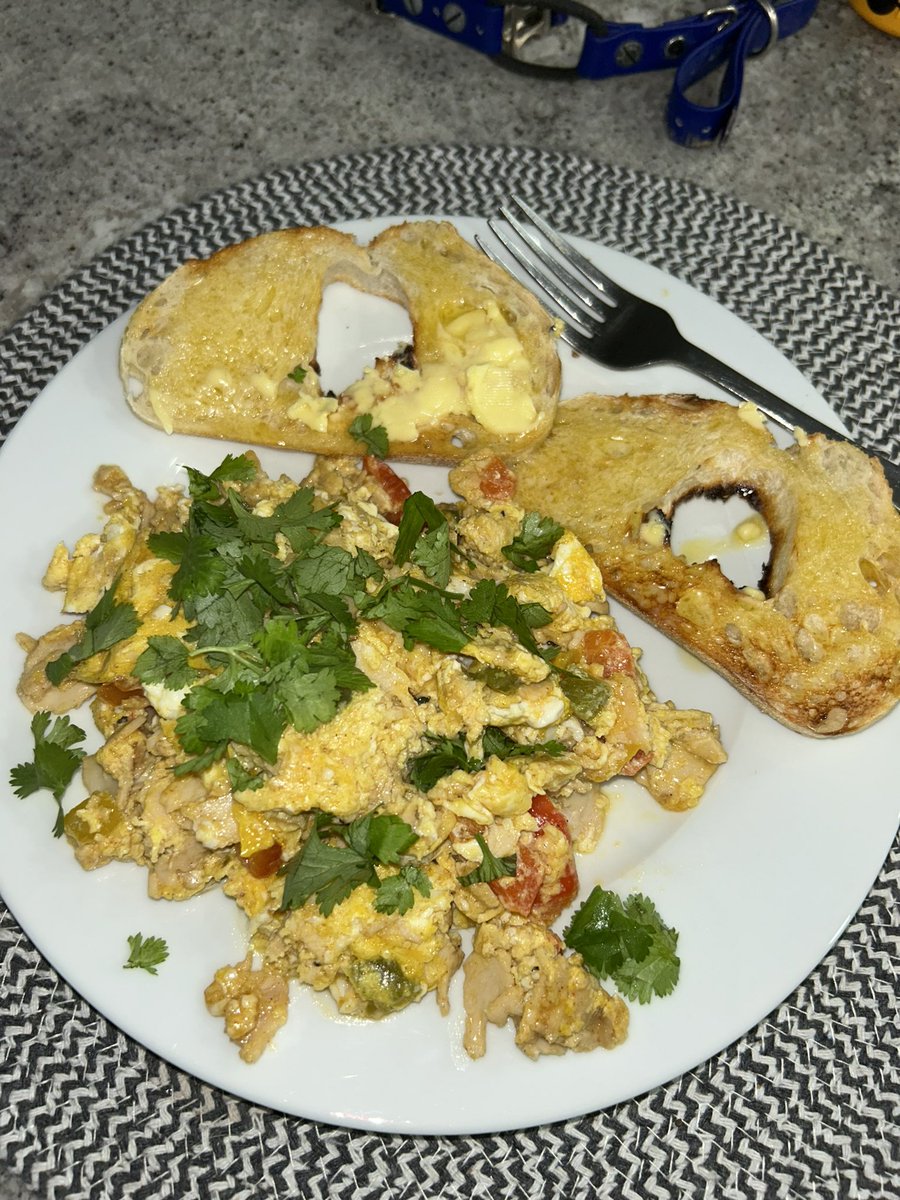 LogFitz6's tweet photo. it’s counterintuitive but me eating MORE actually is when I tend to be the leanest 

no matter what, I pretty much always eat real, unprocessed Whole Foods. getting at minimum 180 grams of protein per day, most times more than that. (I’m around 220 lbs) 

& I think most people have it backwards when it comes to fat loss. 

I want you to consider two different scenarios: 

Scenario 1: guy eats 2400 calories, gets himself in a 4-500 calorie deficit. tired, grumpy, workouts lose gas as he tries to ���cut” 

Scenario 2: guy eats 3400 calories, not in a deficit per say but feels “full” and has way more energy. Goes into the gym and absolutely CRANKS a few times a week. 

The 2nd scenario is much more advantageous in my opinion. 

“Calories In Calories Out” is absolutely true - and if you want to lose weight / get lean, you absolutely need to eat less than you burn. (This is basic, undisputed science) 

But the piece people miss is they never really factor in “calories out” 

because it’s much harder to track. 

but I’m telling you, eating a bit more, having the energy to go walk more every day, be active, and most importantly add strength in the gym is a far easier and infinitely more enjoyable way to lose fat. 

Counting every calorie and limiting what you can eat is a race to the bottom - and the biggest piece of what will make a diet successful is how long you can maintain it. 

so not focusing on how little you eat - and moreso focus on eating well, giving yourself quality nutrition and fuel so you can go EXPEND as much energy as possible, get stronger - is way more effective for most people. 

Because they won’t fall off the wagon. You starve yourself, grumpy, low energy, it’s an negative feedback loop - and the stress builds up until people eat way more when they give up “restricting themselves” 

Eat more. Eat high quality food that promotes health and metabolism. Try to eat 1 gram of protein per lb body weight. Have the energy and vitality to go get after it in the gym, get stronger, go walk, play sports, be active. 

Don’t blame carbs or fat for what being sedentary has done to you. And don’t fall into the sterile gerbil lifestyle counting every gram of lettuce you’re “allowed” to eat. Trust.