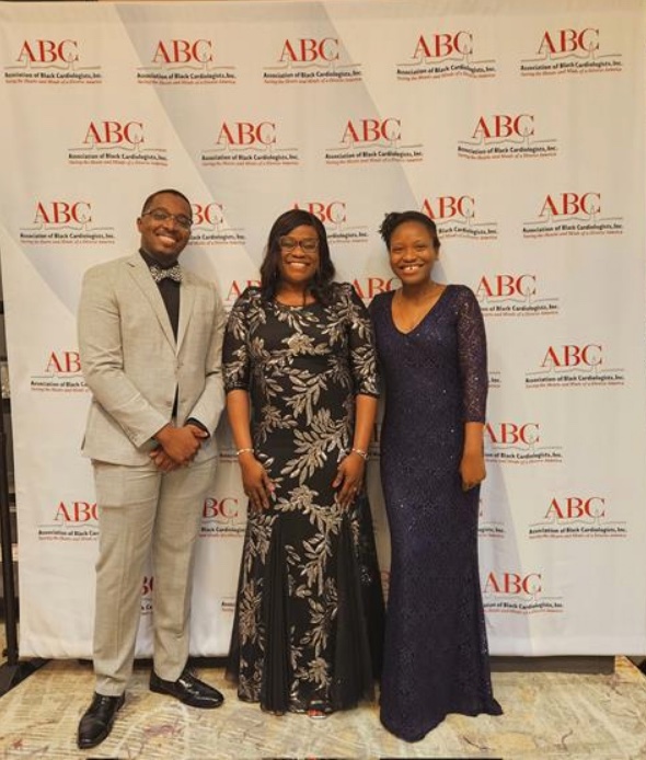 We know @modeldoc is proud of her mentees! @EmoryMedicine students, Ore Olakunle & Ryon Arrington were awarded @ABCardio1's Biosense Webster Scholarship! These #futurecardioligsts were selected due to their promise in medical research & academic medicine. bit.ly/485dcdg