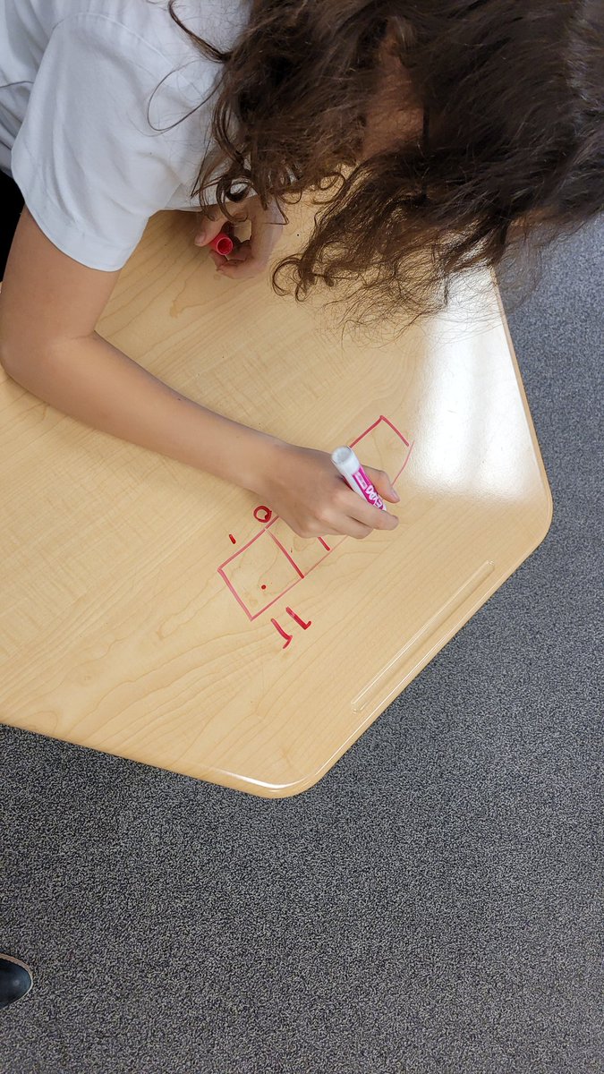 NguyenMath's tweet image. tax collector to warm up in math club today and exploding dots to round out the hour. @jamestanton so many minds blown!