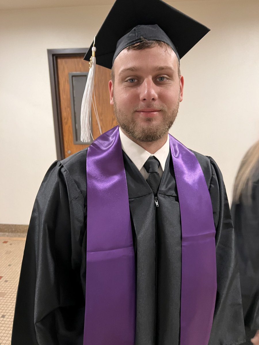 Huge congrats to all the 2023 Graduates for all their hard work on the field and in the classroom!! 

#GGT⚔️