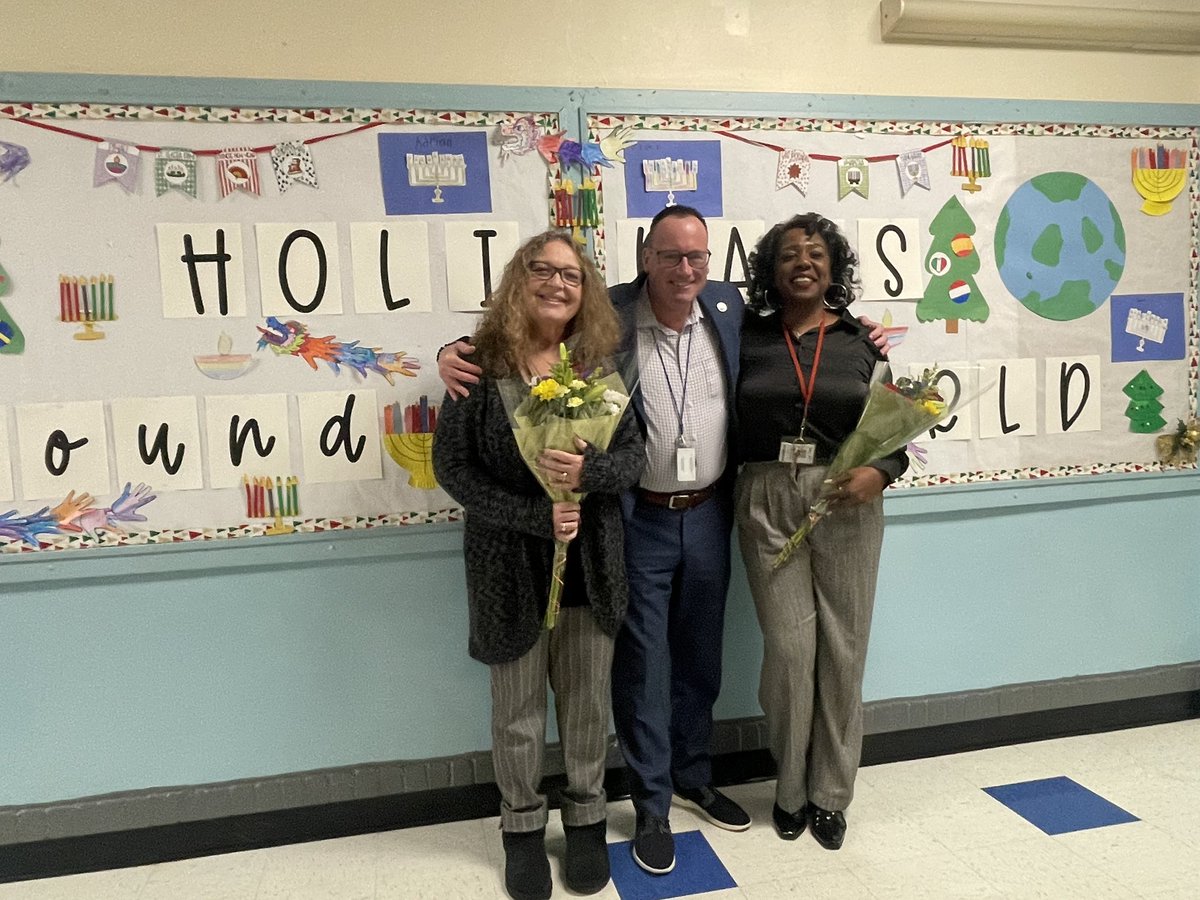 Jackson Ave School tweet media