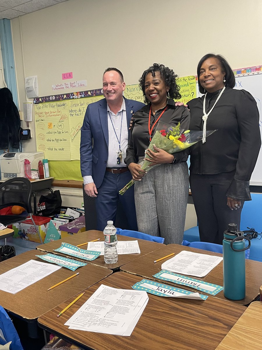 Jackson Ave School tweet media