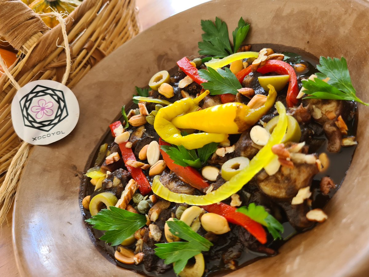 buccio_chef's tweet photo. Hoy Pulpos 🐙 Tlacotalpaños 🛖
Xocoyol Arte Gastronómico Mexicano. 
Chef Roberto Buccio https://t.co/b8Uh1FTcos