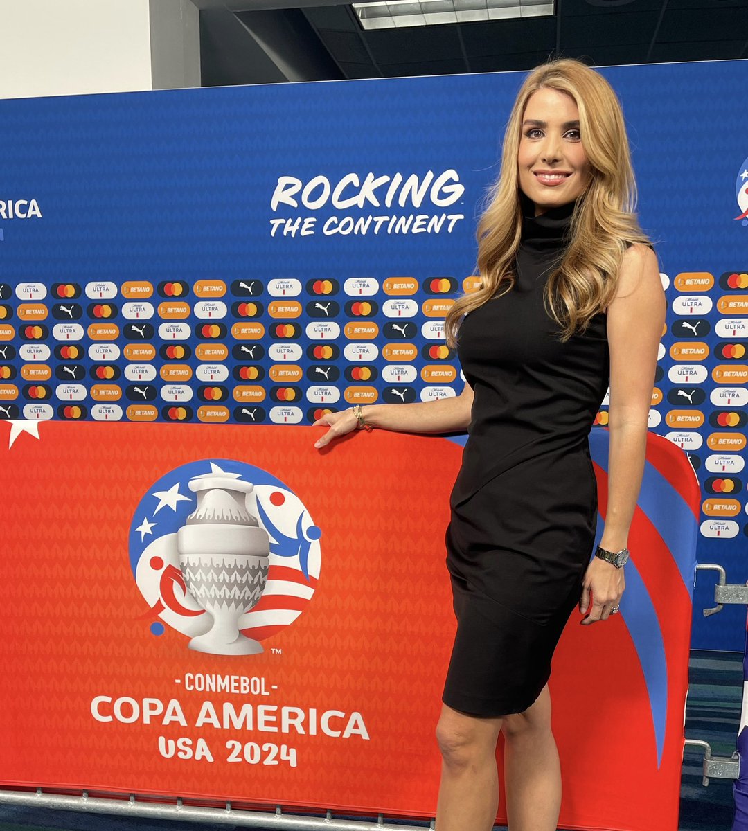 EliperezCNN's tweet photo. Linda noche en el sorteo de la @CopaAmerica que pondrá a vibrar al continente el próximo año y que servirá de abreboca al mundial de 2026 ⚽️🚀 #CopaAmérica2024 https://t.co/rCRjS45c3x