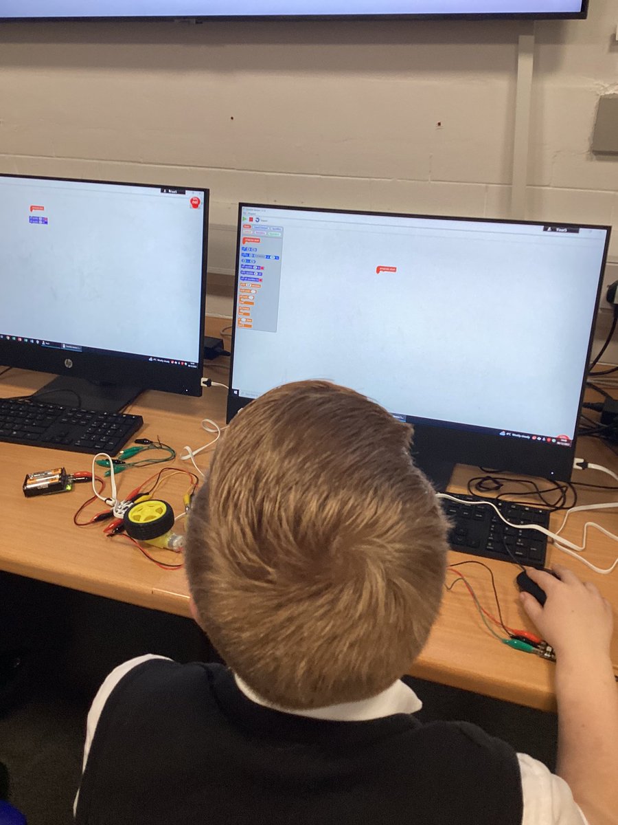 HBJSCH63's tweet photo. 5S spent time looking at different outputs in our computing lesson this week. They used their micro controller to create code to programme a motor and a sparkle LED. #HBJSYear5 #HBJSComputing https://t.co/bRKXkIH5U9