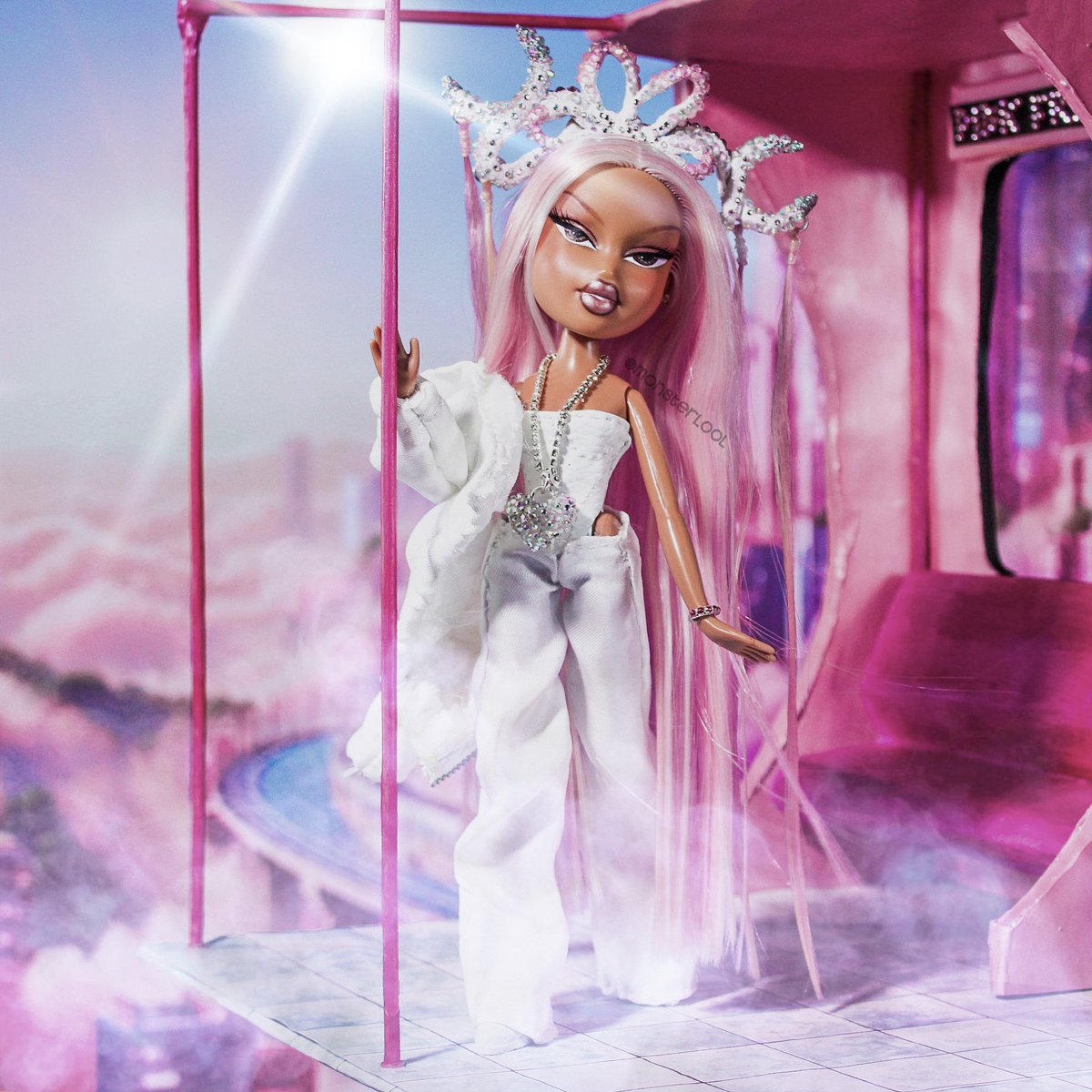 Monsterlool tweet media