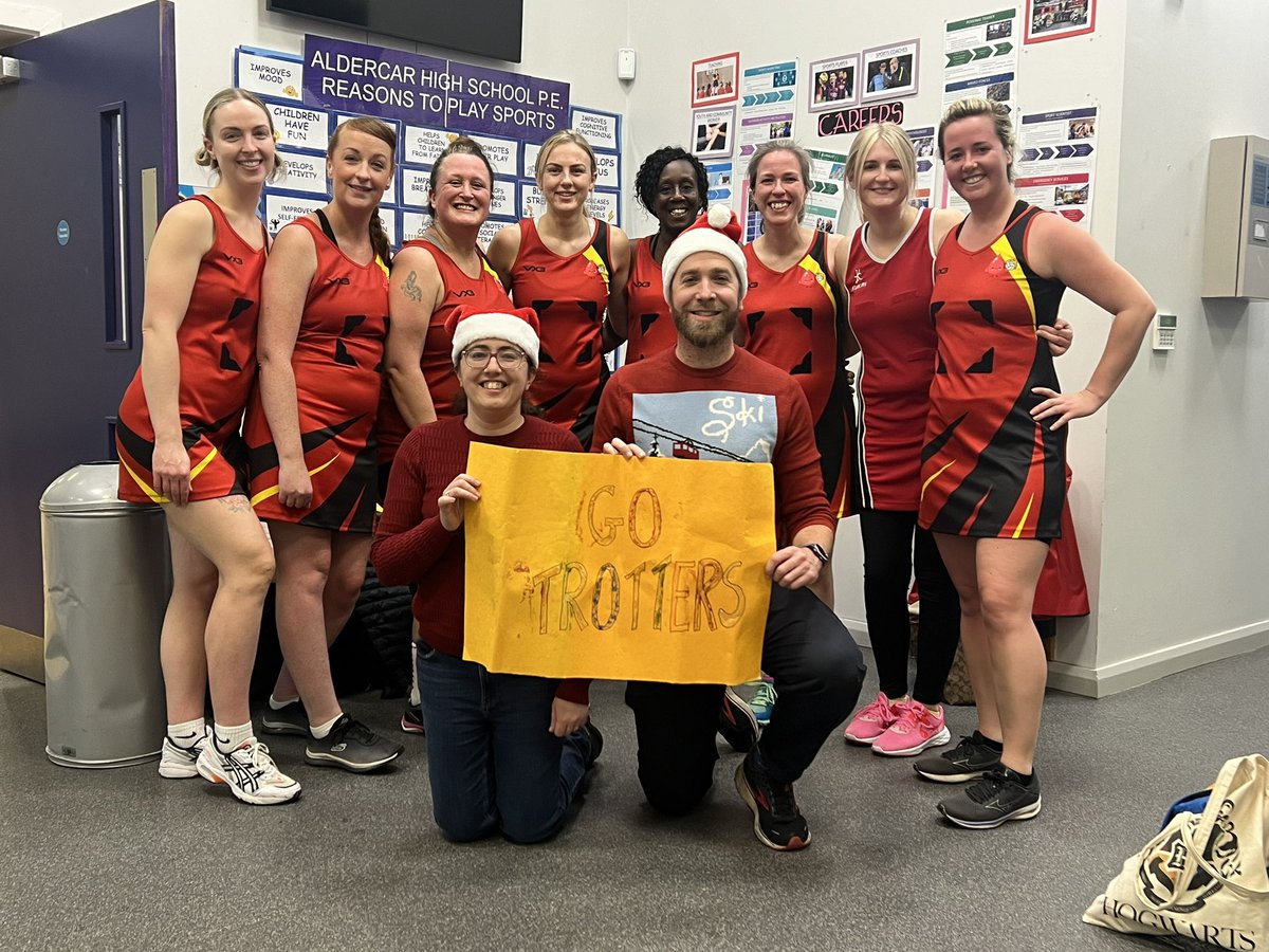 haemoglobe23's tweet photo. Great game against Avengers last night 

Fast and fun ❤️

Thanks to Rachel and Tom for coming to support, they even had some cheeky shots  at half time❤️ 

@ApheresisNUH @breadrol @ConfaloniSarah @tommozzie https://t.co/Gm8u0dOTvZ