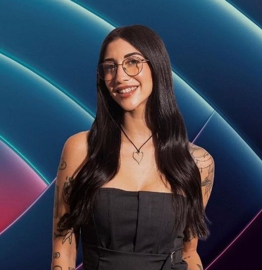 gimena_kloo's tweet photo. ¿Quién queréis que gane el concurso si quedan Albert y Naomi para la final? 

♻️ Retweet = Albert
❤ Me gusta = Naomi

#GHVIP8D https://t.co/iFnnFwfaCk