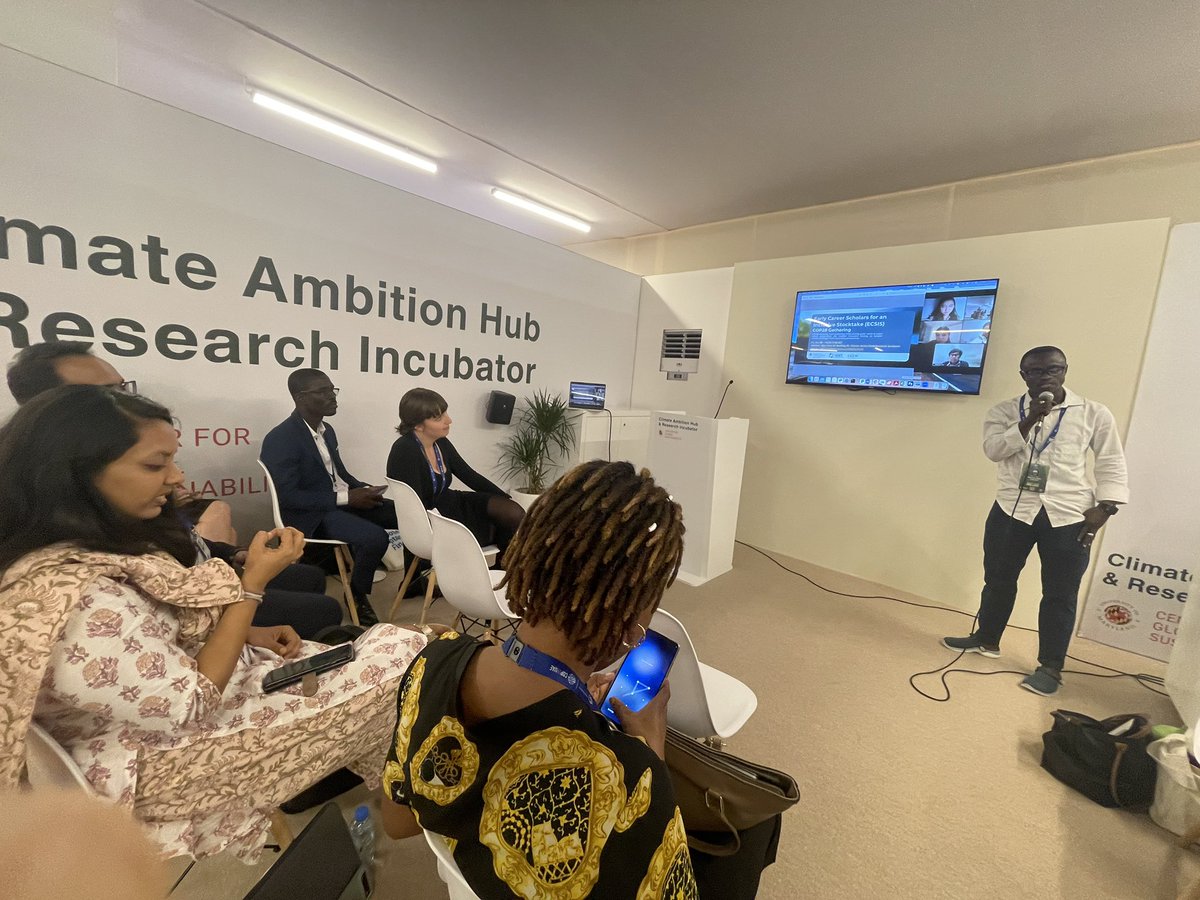 MengyeZhu's tweet photo. #cop28 #ECSIS gathering event reflecting on the #GlobalStocktake. It has been such a wonderful journey since we initiated the program at the beginning of this year and it concluded well today. Thanks for the scholars, the mentors and all the people that supported the program🎉💐 https://t.co/JeZfFQEKAy